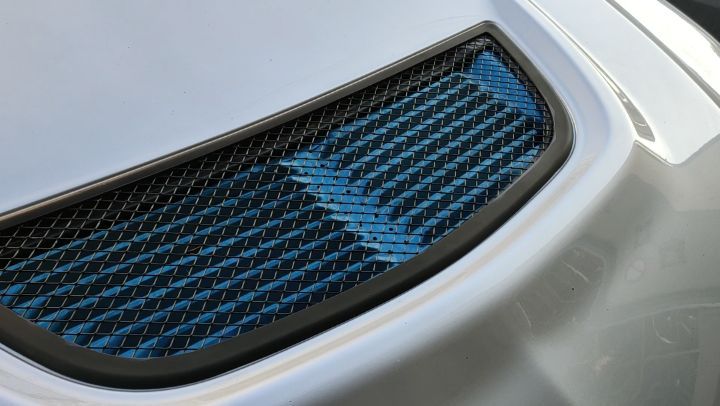 Welche Farbe würdet ihr den Sätteln eines Mitsubishi EVO spendieren ?