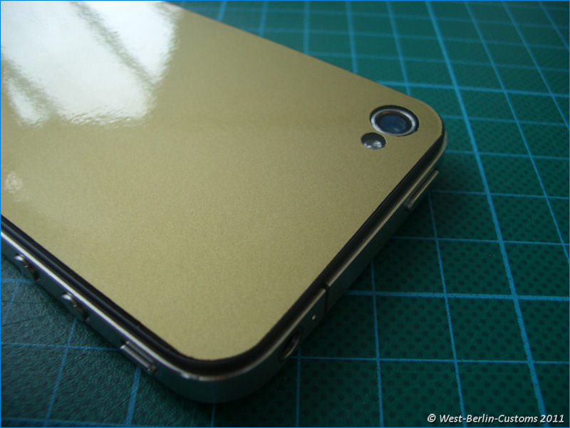 iPhone in Wagenfarbe – Gold-Metallic