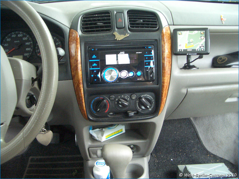 Einbau eines Doppel-DIN-Radios in einen Mazda