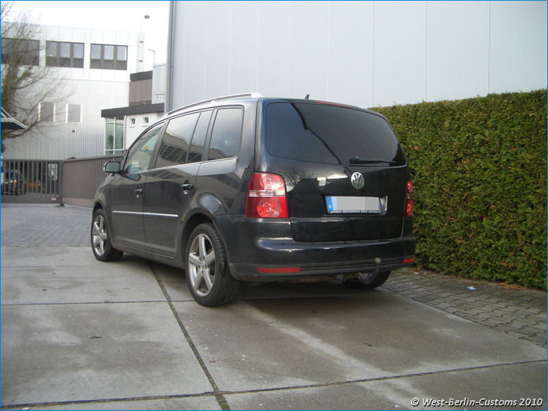 Schwarze Scheibentönung – VW Touran